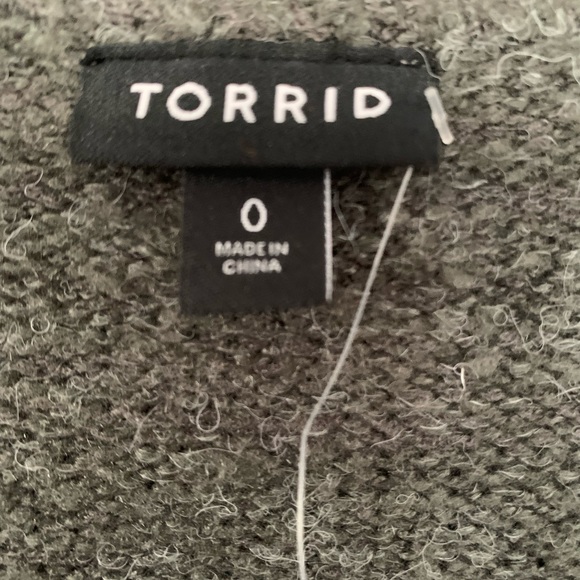 Torrid Cardigan Duster Open Front Gray Long Sweater with Pockets Size 0 L 12 - Picture 3 of 7